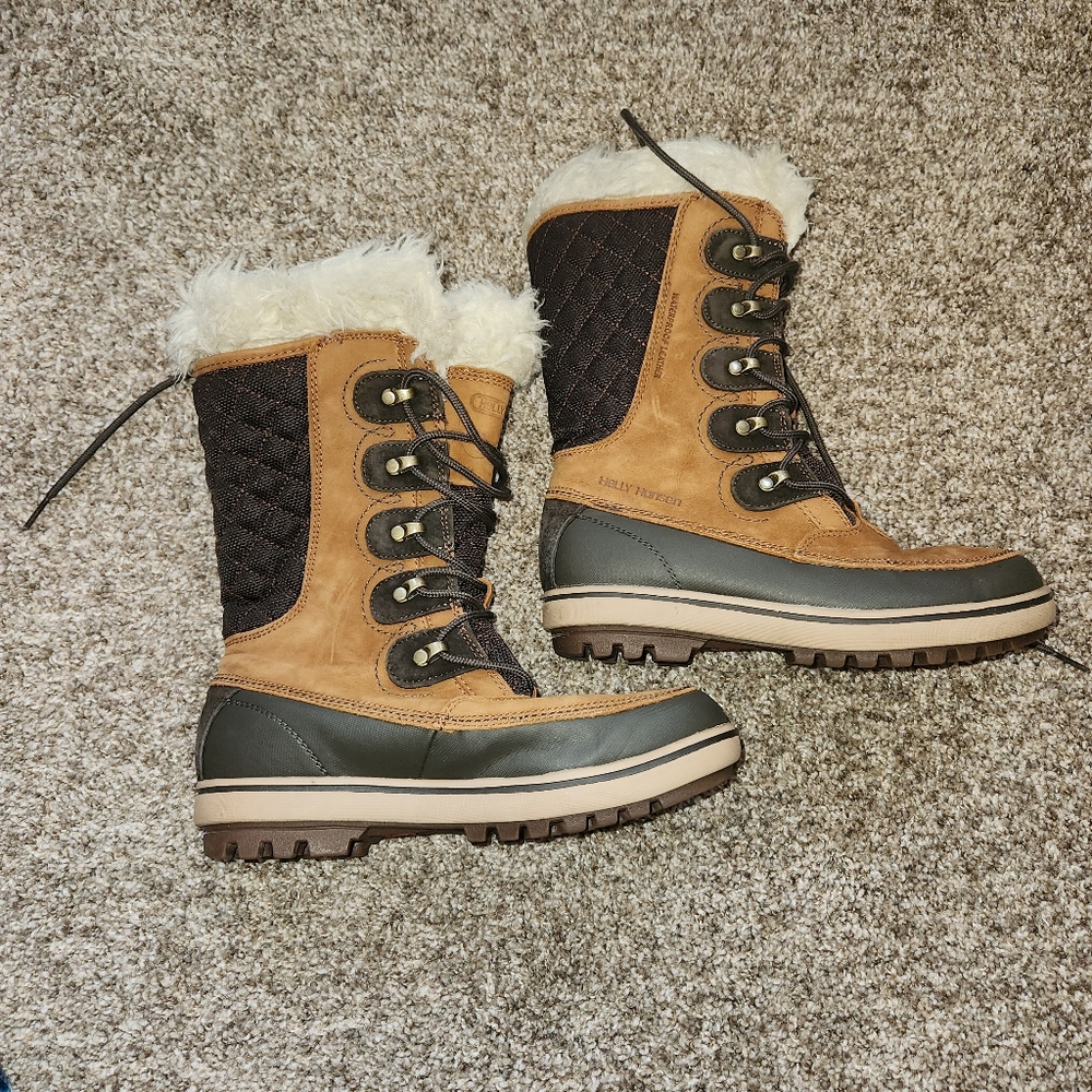 Helly Hansen Garibadali Faux Fur Lining Snow Boots